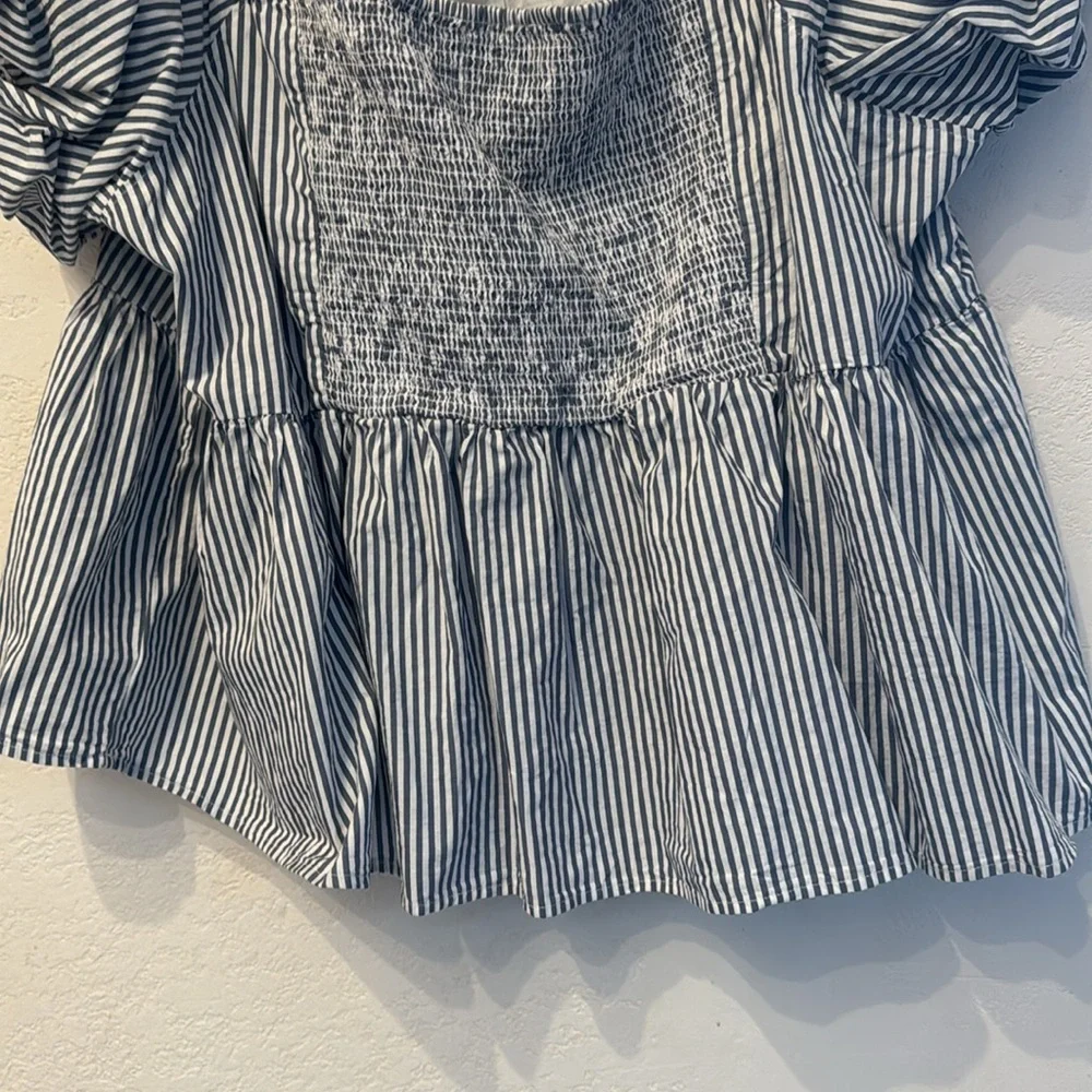 Old Navy Blue and White Striped Top with Puff Short Sleeves 4 X